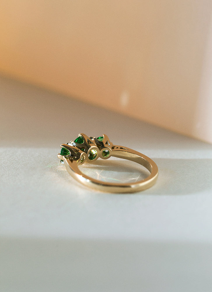Frida tsavorite ring 14k gold