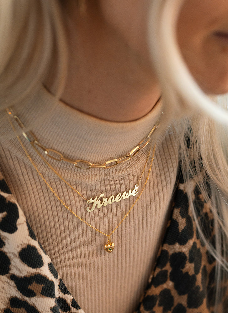 Carrie name necklace 14k gold