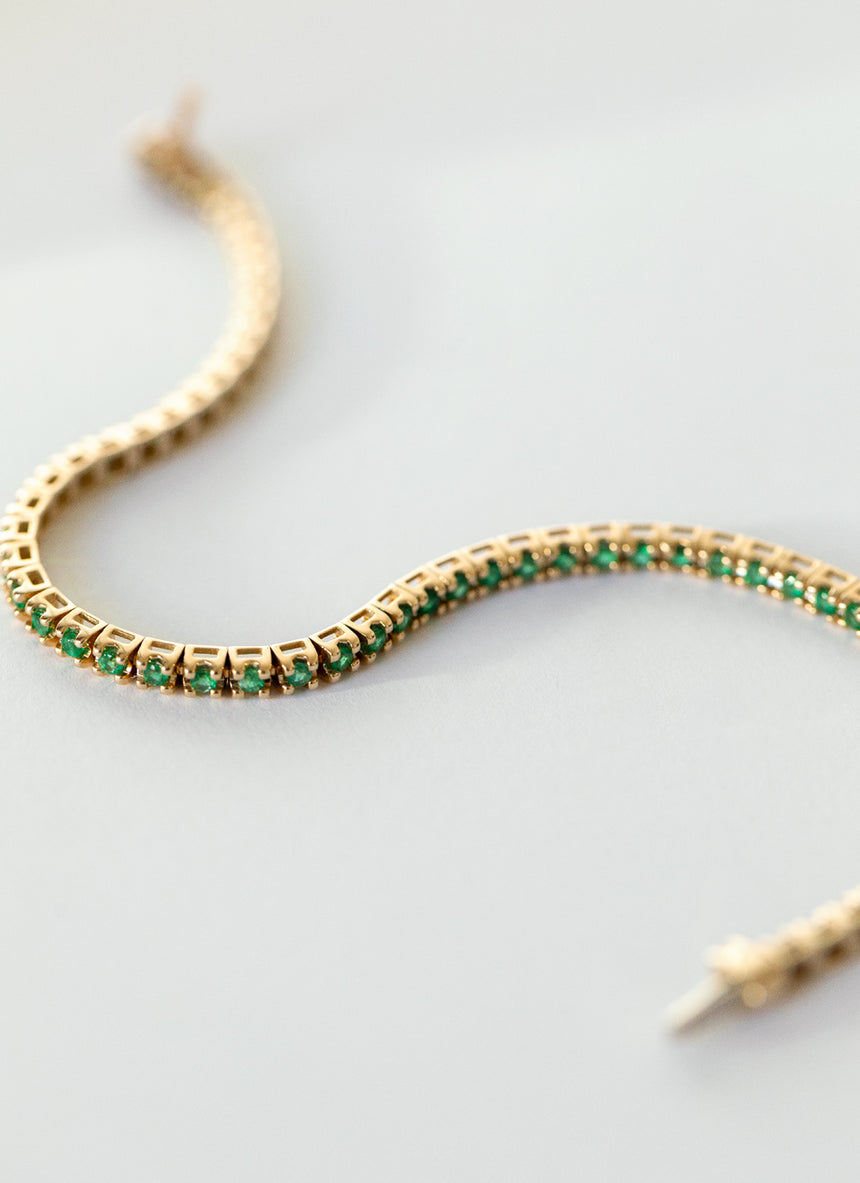 Tennis emerald bracelet 14k gold