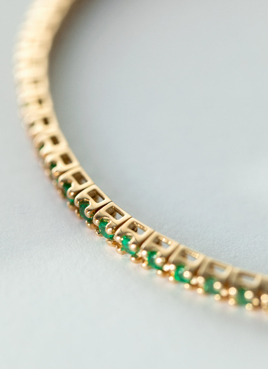 Tennis emerald bracelet 14k gold