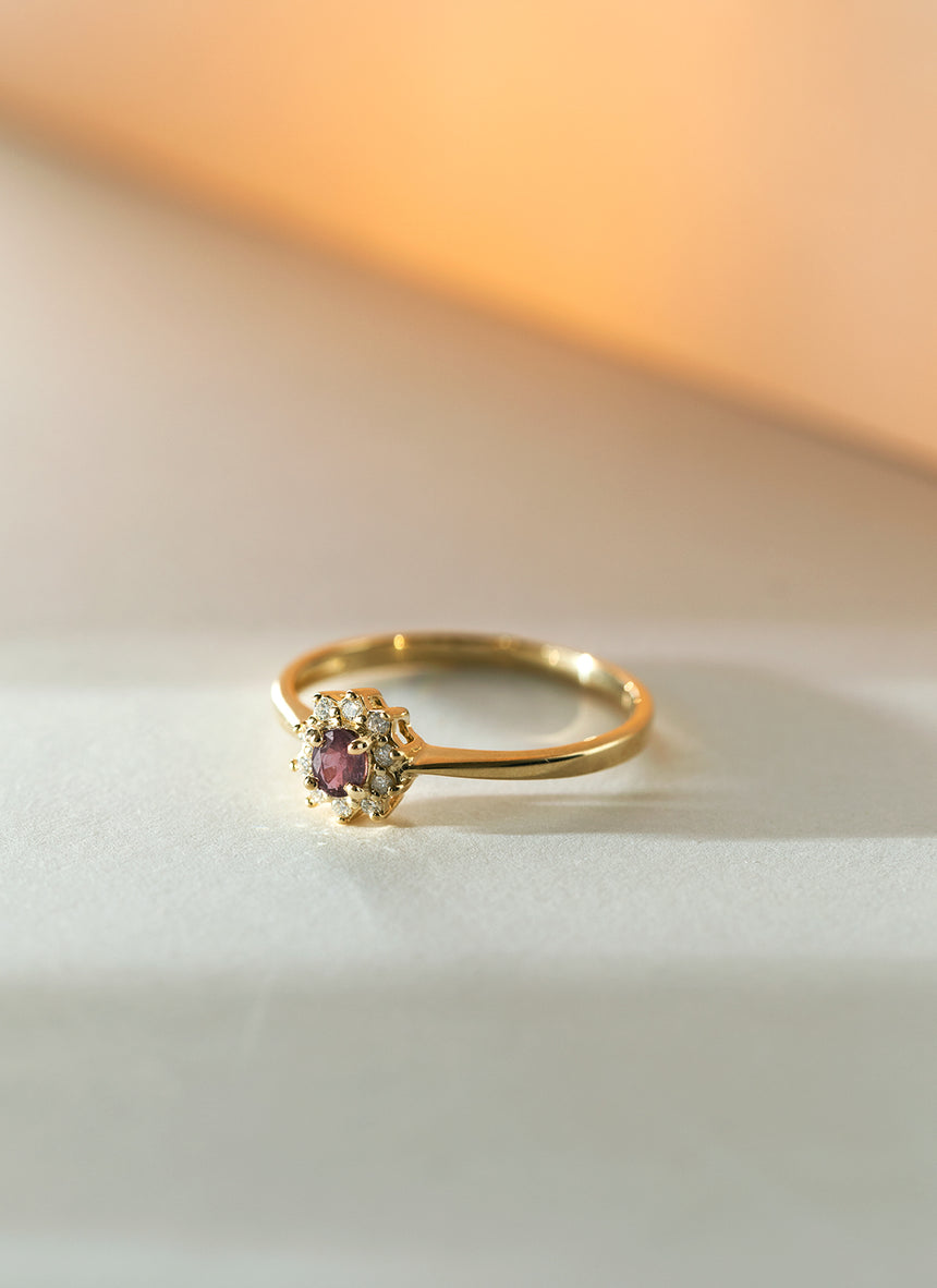 Triss halo diamant roze toermalijn ring 14k goud