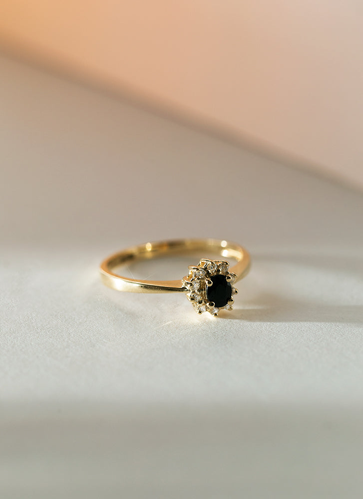 Triss halo diamant saffier ring 14k goud