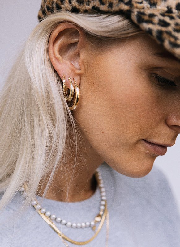 Austen hoop earrings 14k gold - Studio Kroewe