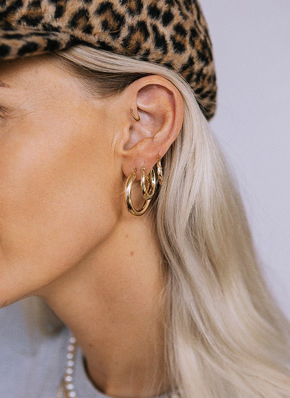 Austen hoop earrings 14k gold - Studio Kroewe
