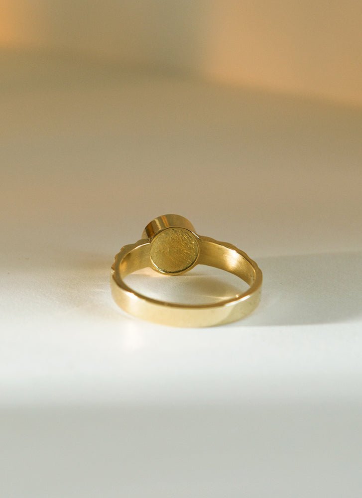 Coco pearl ring 14k gold - Studio Kroewe