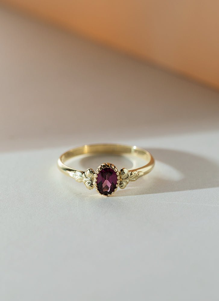 Elay rhodolite 14k gold ring - Studio Kroewe