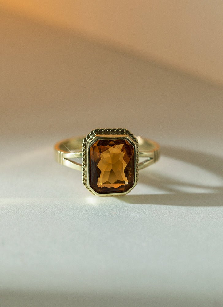 Emmeline citrine ring 14k gold - Studio Kroewe