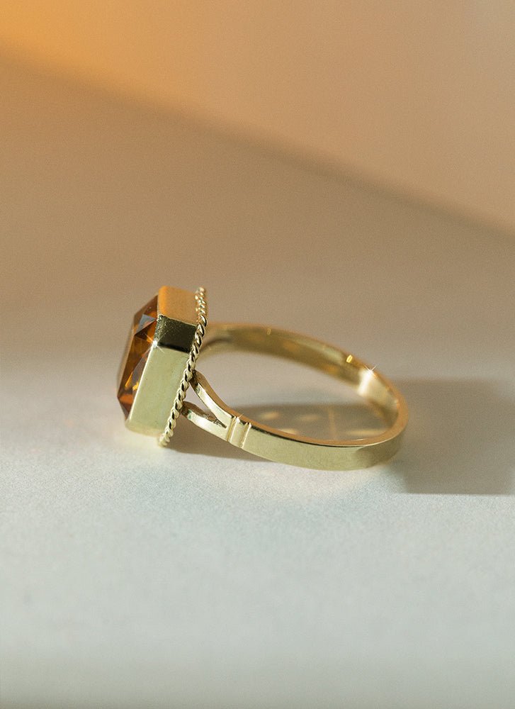 Emmeline citrine ring 14k gold - Studio Kroewe