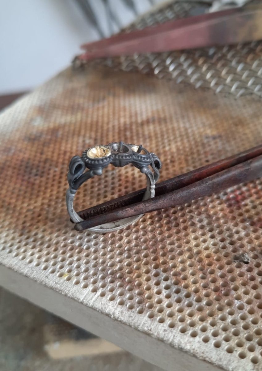 Hedy white pearl ring 14k gold - Studio Kroewe