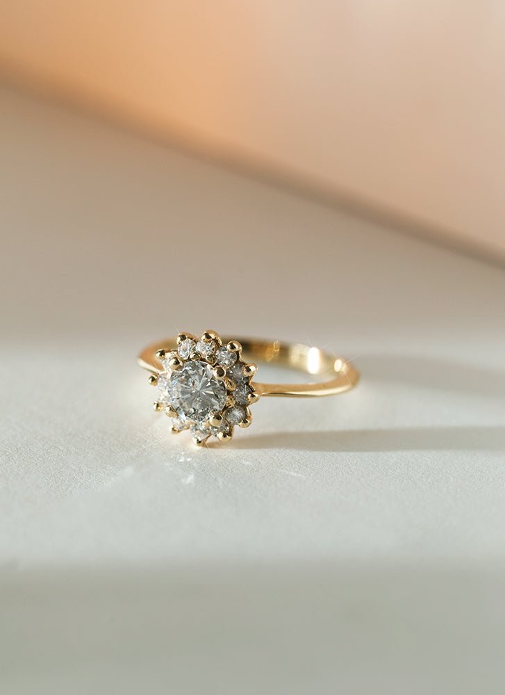 Hera entourage diamond ring 14k gold - Studio Kroewe