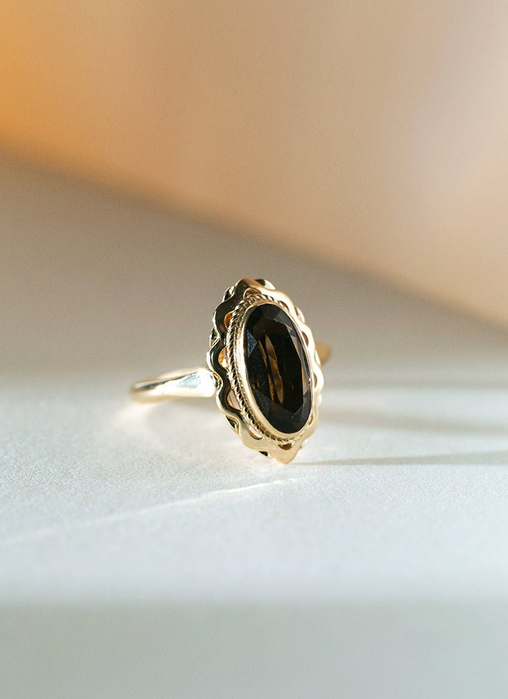 Iggy smoky quartz ring 14k gold - Studio Kroewe