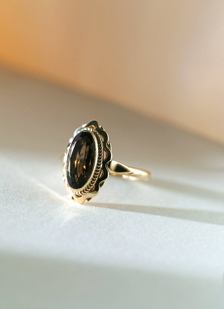 Iggy smoky quartz ring 14k gold - Studio Kroewe