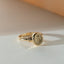 Kitt signet ring 14k gold - Studio Kroewe