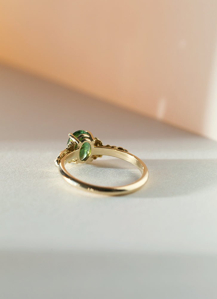 Kunna green tourmaline ring 14k gold - Studio Kroewe