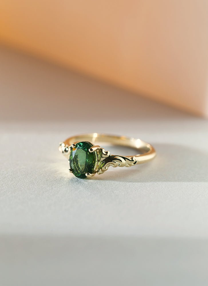 Kunna green tourmaline ring 14k gold - Studio Kroewe