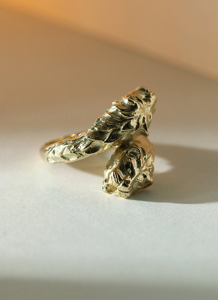 Lioness ring 14k gold - Studio Kroewe