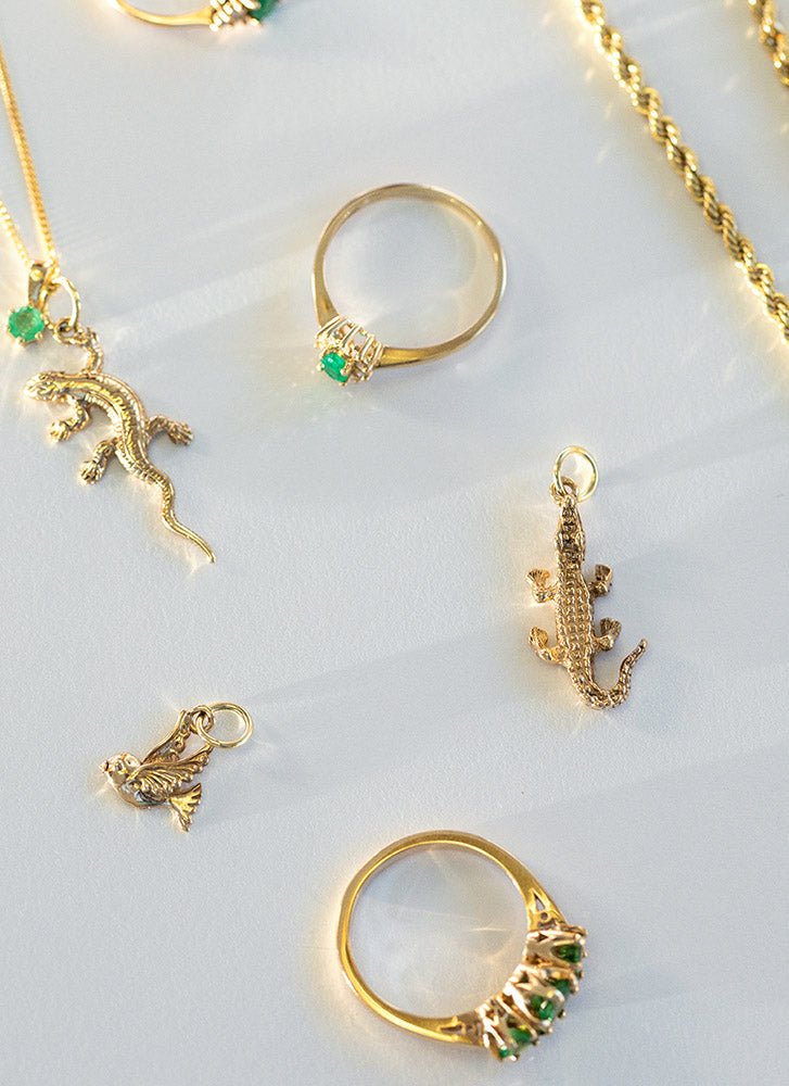Little bird charm 14k gold - Studio Kroewe