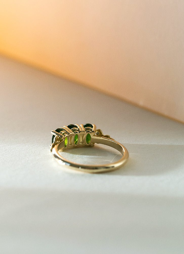 Max chrome diopside ring 14k gold - Studio Kroewe