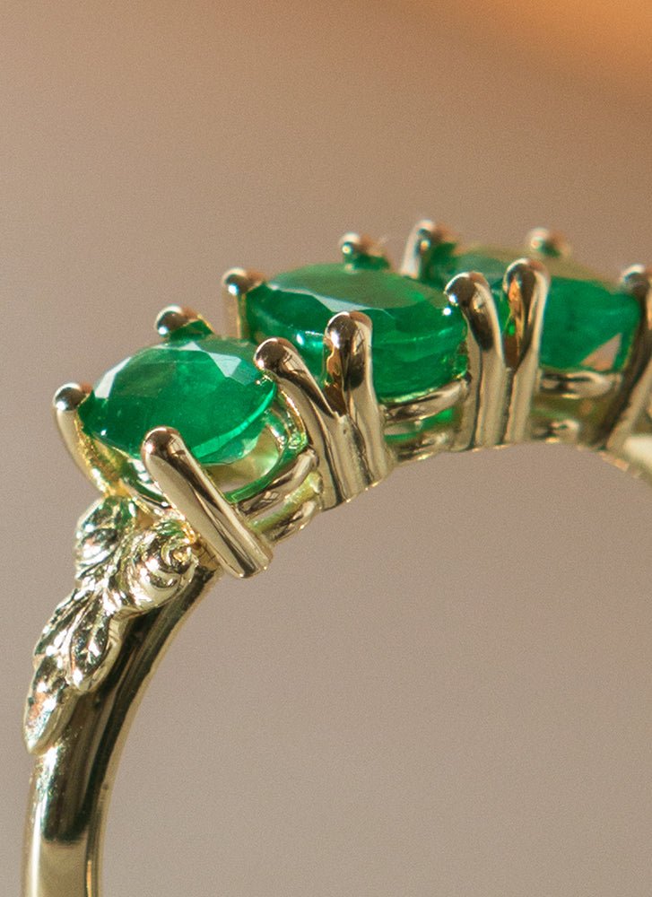 Max emerald ring 14k gold - Studio Kroewe