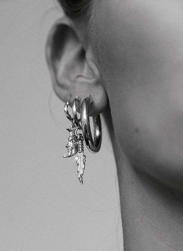 Moon charm 14k gold - Studio Kroewe