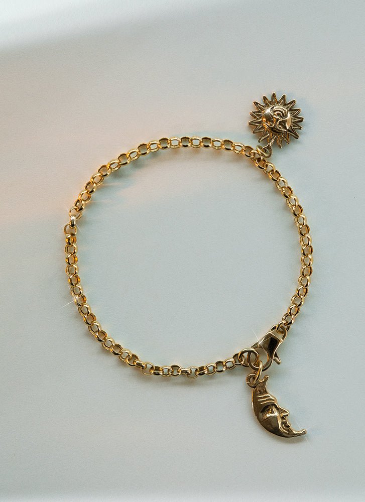 Moon charm 14k gold - Studio Kroewe