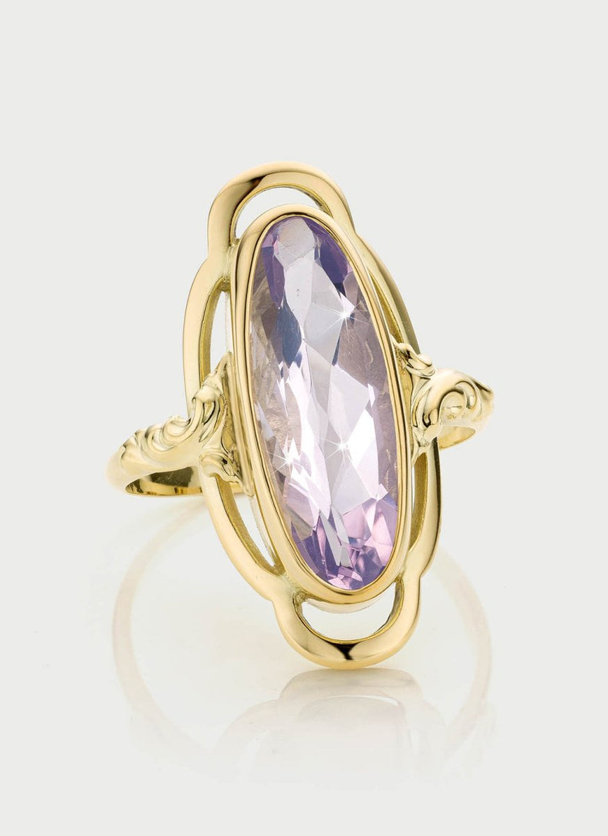 Goldie signet ring 14k gold - Studio Kroewe